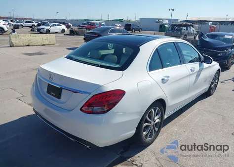 2016 Mercedes-Benz C 300 Luxury/Sport из США, поврежденный, VIN 55SWF4JB3GU158343